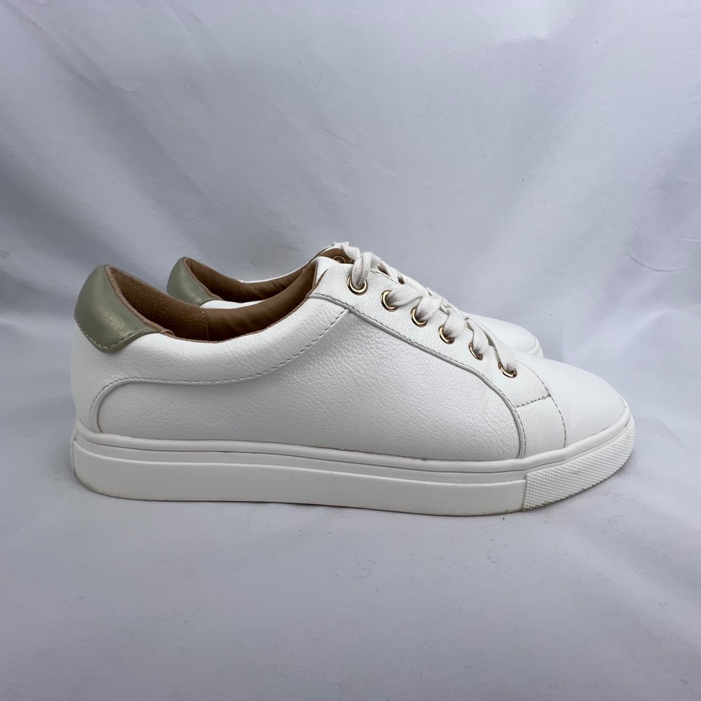 LOFT Womens 9M White Everyday Lace up Sneakers Gold Eyelets Heel Clean Girl